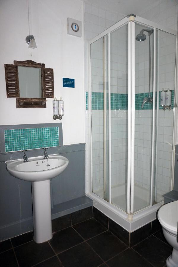 The Grove Ferry Inn Chislet Екстер'єр фото